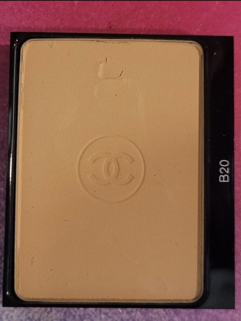 Chanel Ultra Le Teint Powder Foundation Refill Tester B20